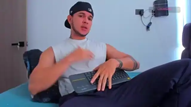 austinoficial online show from March 14, 2026, 2:23 pm