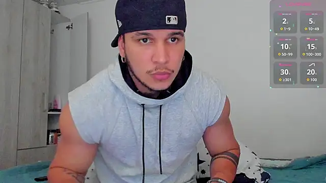 austinoficial online show from November 30, 2025, 7:14 pm