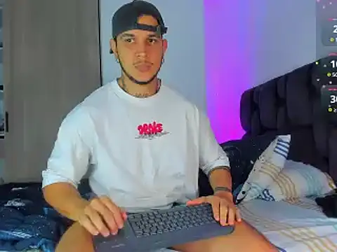 austinoficial online show from January 12, 2026, 10:25 pm