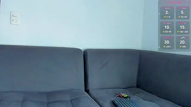 Snapshot of austinoficial chatting on October 16, 2025, 8:39 pm austinoficial online show from October 16, 2025, 8:39 pm