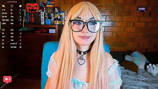 Snapshot of Annycolin_ chatting on November 13, 2025, 4:05 am Annycolin online show from November 13, 2025, 4:05 am