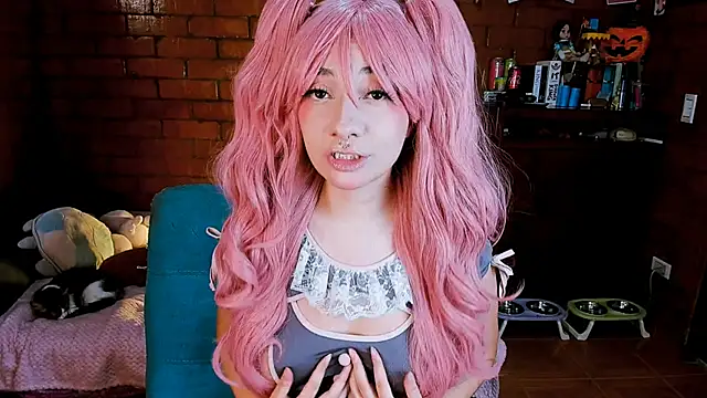 Annycolin  online show from February 17, 2026, 10:07 pm