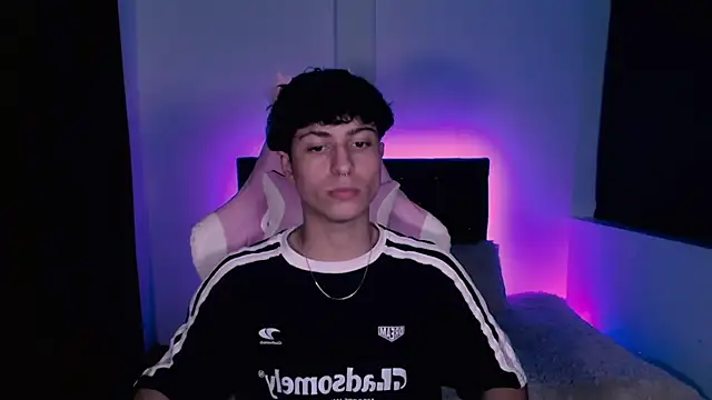 Evan Hunter online show from January 30, 2025, 12:29 am