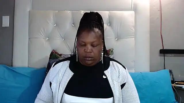 omalicha98 online show from February 17, 2026, 6:00 am