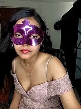 Snapshot of Babbyy_doll chatting on March 15, 2025, 8:32 pm Babbyy doll online show from March 15, 2025, 8:32 pm