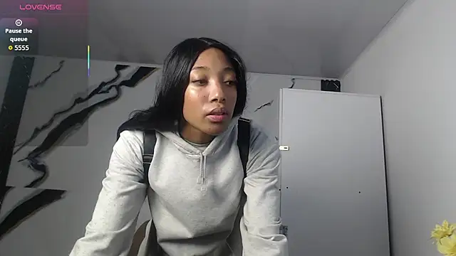 Snapshot of esmeralda-bk chatting on October 8, 2025, 9:15 pm esmeralda-bk online show from October 8, 2025, 9:15 pm
