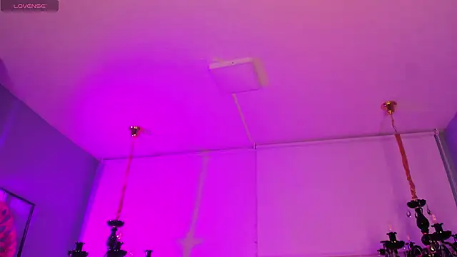 Snapshot of Aitana_Hilton_ chatting on January 15, 2026, 11:57 am Aitana Hilton online show from January 15, 2026, 11:57 am