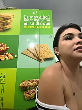 Snapshot of Aitana_Hilton_ chatting on November 7, 2025, 11:15 am Aitana Hilton online show from November 7, 2025, 11:15 am