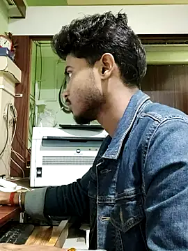 Snapshot of imraj-8inch chatting on February 6, 2025, 7:35 am imraj-8inch online show from February 6, 2025, 7:35 am