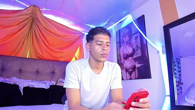 Snapshot of Ethan_Boyy chatting on September 18, 2025, 8:12 pm Ethan Boyy online show from September 18, 2025, 8:12 pm