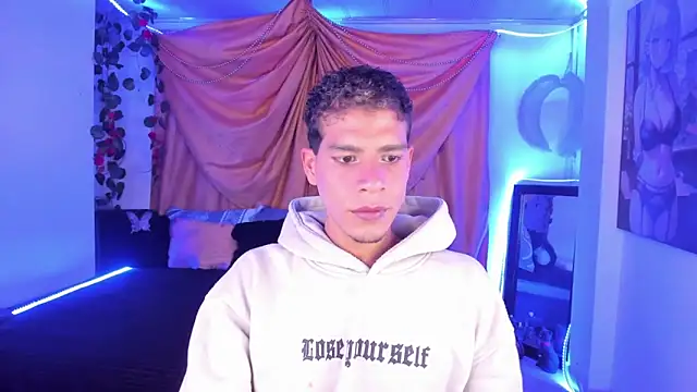 Snapshot of Ethan_Boyy chatting on October 9, 2025, 11:16 pm Ethan Boyy online show from October 9, 2025, 11:16 pm