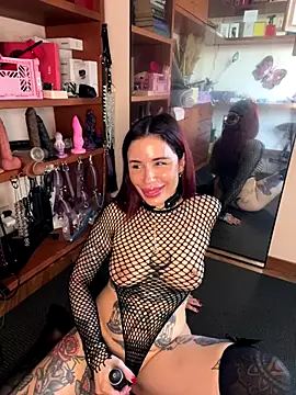 Snapshot of Dancing_wmyselF_ chatting on October 16, 2025, 8:00 am Dancing wmyselF online show from October 16, 2025, 8:00 am