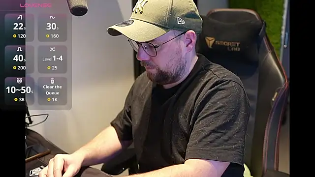 Snapshot of justinitt chatting on December 18, 2025, 9:47 am justinitt online show from December 18, 2025, 9:47 am