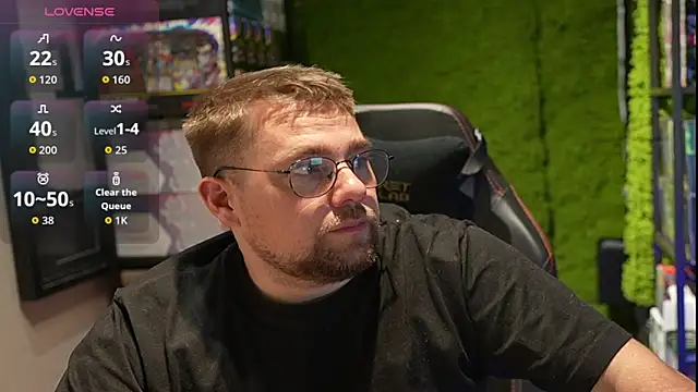 Snapshot of justinitt chatting on November 21, 2025, 11:09 am justinitt online show from November 21, 2025, 11:09 am