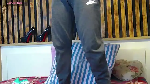 Tory Lovi online show from September 27, 2025, 8:20 am