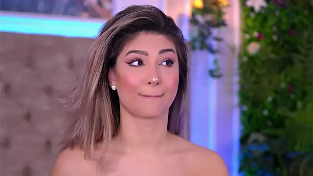 SarahPeach8 online show from February 17, 2025, 3:58 am