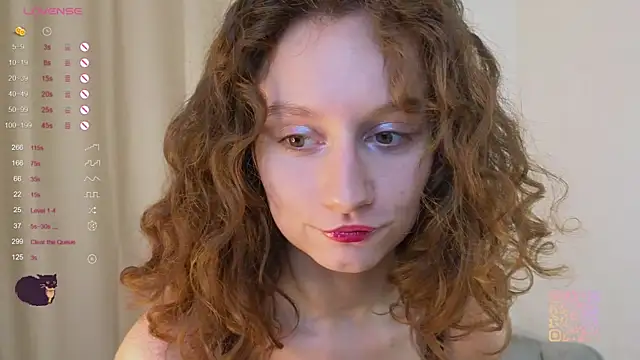 Leya Curly online show from November 4, 2025, 4:22 pm