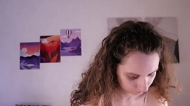 Snapshot of Leya_Curly chatting on May 28, 2026, 9:17 am Leya Curly online show from May 28, 2026, 9:17 am