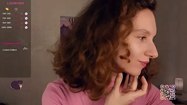 Leya Curly online show from September 12, 2025, 12:16 pm