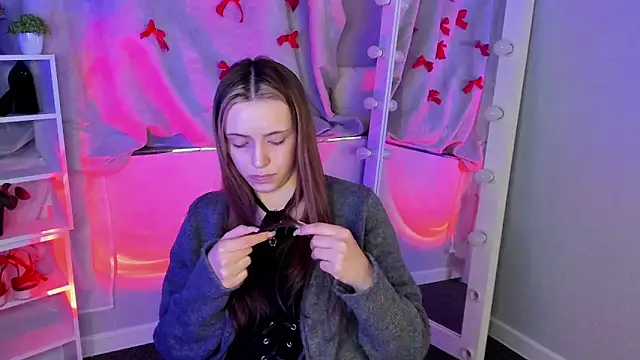 Snapshot of Sahara_Shields chatting on March 19, 2025, 4:13 pm Sahara Shields online show from March 19, 2025, 4:13 pm