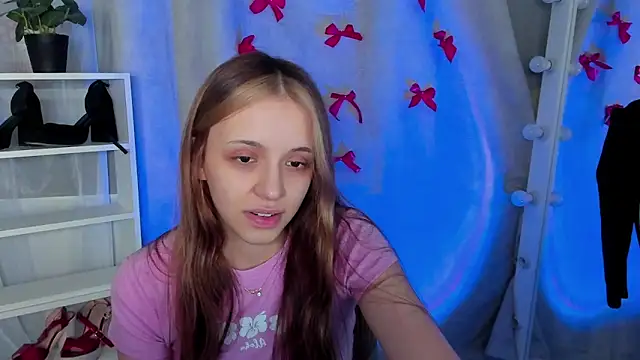 Snapshot of Sahara_Shields chatting on February 21, 2025, 10:07 am Sahara Shields online show from February 21, 2025, 10:07 am