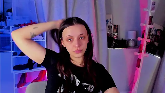 Sahara Shields online show from March 25, 2026, 8:46 am