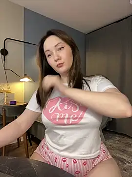 Snapshot of Kiss_My_Body chatting on September 22, 2025, 4:46 pm Kiss My Body online show from September 22, 2025, 4:46 pm