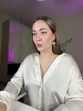 Snapshot of Kiss_My_Body chatting on February 21, 2025, 2:48 pm Kiss My Body online show from February 21, 2025, 2:48 pm