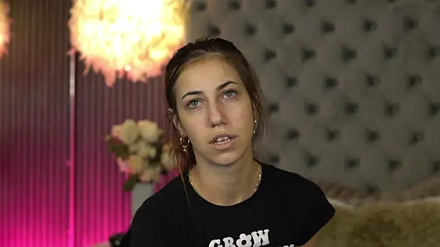 Snapshot of KeylaBlair chatting on February 26, 2026, 5:46 pm KeylaBlair online show from February 26, 2026, 5:46 pm