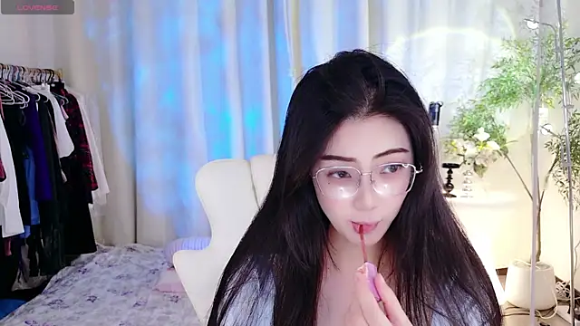 Snapshot of miaomiao-777 chatting on September 13, 2025, 2:17 pm miaomiao-777 online show from September 13, 2025, 2:17 pm