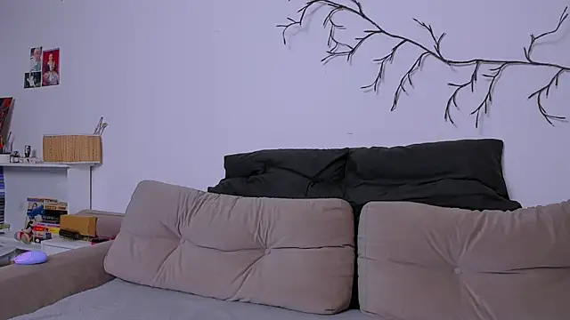 LadyTrep online show from October 8, 2025, 6:19 pm