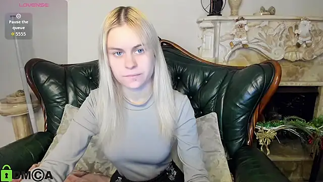 Snapshot of HillEva chatting on January 14, 2026, 8:40 am HillEva online show from January 14, 2026, 8:40 am