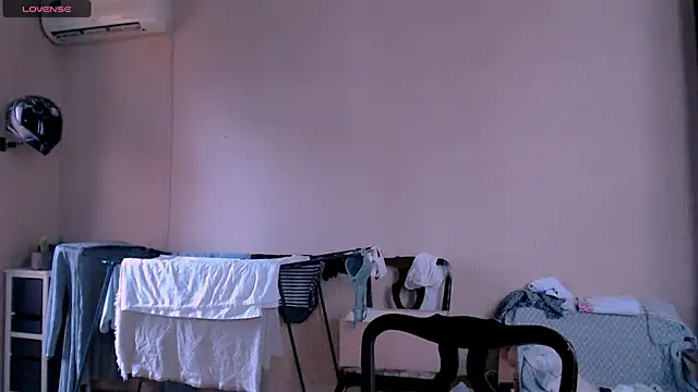  Roselina  online show from September 28, 2025, 8:10 am