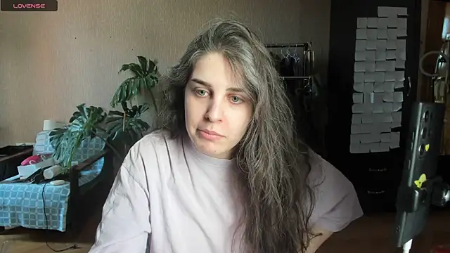 Snapshot of _Roselina_ chatting on August 8, 2026, 10:55 am Roselina online show from August 8, 2026, 10:55 am