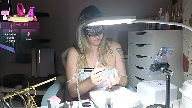 Snapshot of Megan_off chatting on March 1, 2025, 10:10 pm Megan off online show from March 1, 2025, 10:10 pm
