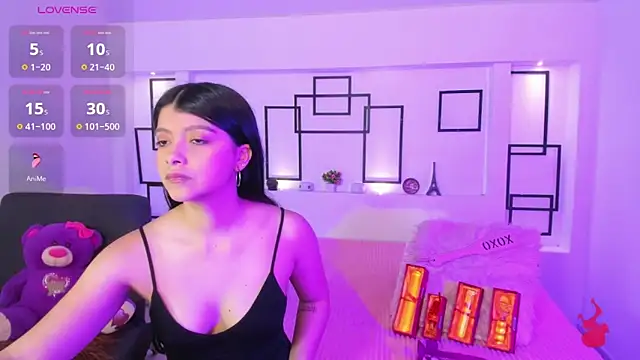 Snapshot of IslaBlaze chatting on March 15, 2025, 12:24 pm IslaBlaze online show from March 15, 2025, 12:24 pm