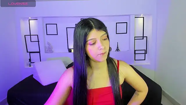 Snapshot of IslaBlaze chatting on March 19, 2025, 7:07 am IslaBlaze online show from March 19, 2025, 7:07 am