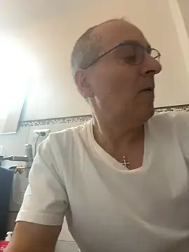 sempreilmio2 online show from February 7, 2025, 6:24 pm