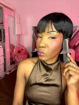 Snapshot of CharlotteBrandt chatting on September 28, 2025, 9:44 pm CharlotteBrandt online show from September 28, 2025, 9:44 pm