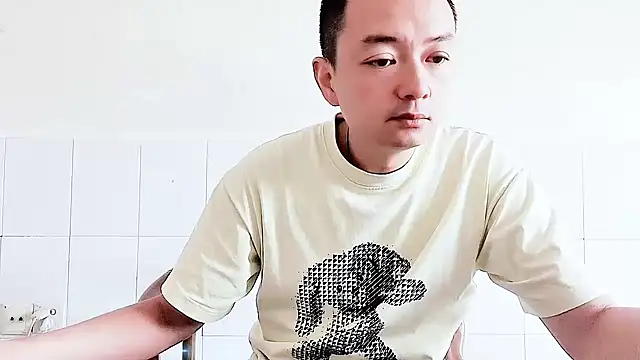 Snapshot of swg176 chatting on September 30, 2025, 2:39 am swg176 online show from September 30, 2025, 2:39 am