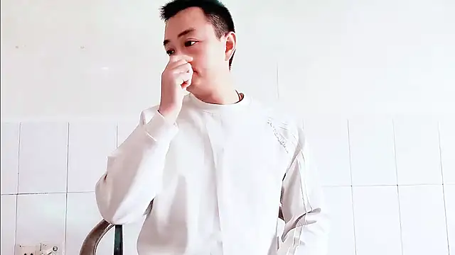 Snapshot of swg176 chatting on October 11, 2025, 6:25 am swg176 online show from October 11, 2025, 6:25 am