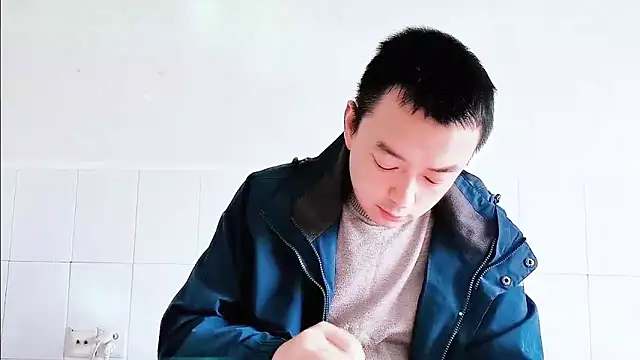 Snapshot of swg176 chatting on October 17, 2025, 1:53 am swg176 online show from October 17, 2025, 1:53 am