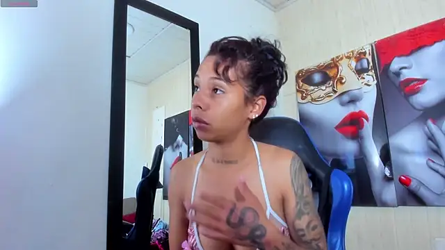 Miss sparkle00 online show from December 2, 2025, 4:25 am