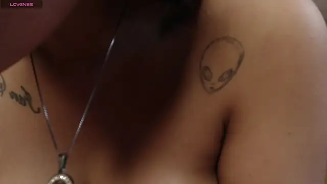 Snapshot of wandaliones chatting on March 17, 2025, 7:58 pm wandaliones online show from March 17, 2025, 7:58 pm