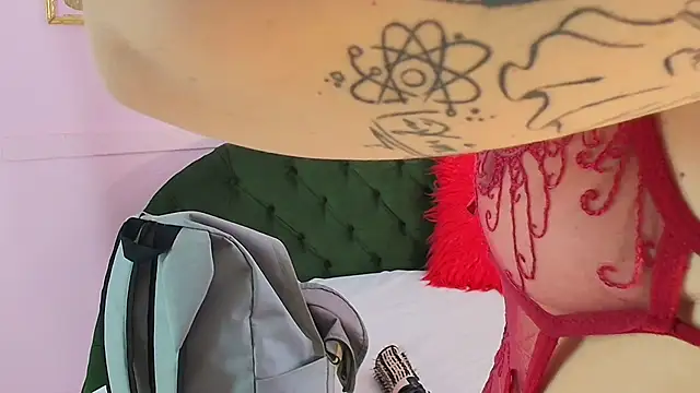 scarlette69 online show from November 16, 2025, 7:51 pm