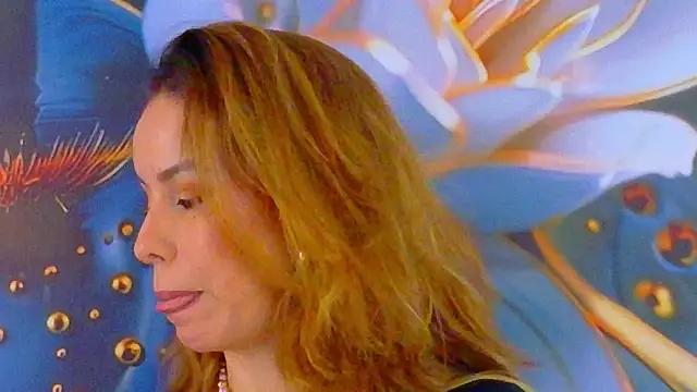 Snapshot of scarlette69 chatting on January 18, 2026, 8:23 pm scarlette69 online show from January 18, 2026, 8:23 pm