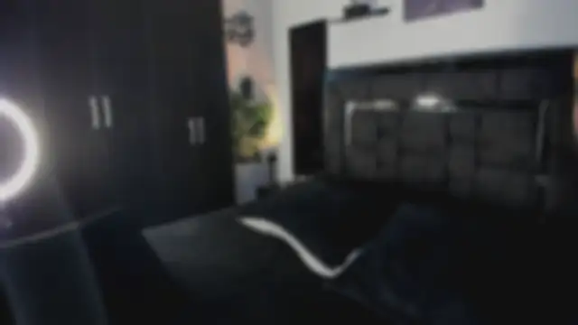 alanblack1 online show from April 12, 2026, 12:41 pm