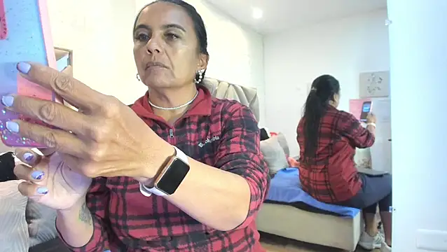 Snapshot of raquell_moore chatting on March 4, 2026, 12:57 pm raquell moore online show from March 4, 2026, 12:57 pm