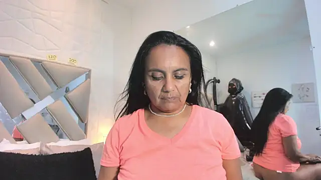 Snapshot of raquell_moore chatting on November 13, 2025, 11:41 pm raquell moore online show from November 13, 2025, 11:41 pm