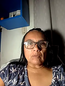 Snapshot of raquell_moore chatting on February 4, 2026, 3:01 am raquell moore online show from February 4, 2026, 3:01 am